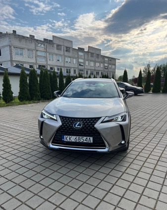 Lexus UX cena 103999 przebieg: 89000, rok produkcji 2021 z Rzeszów małe 562